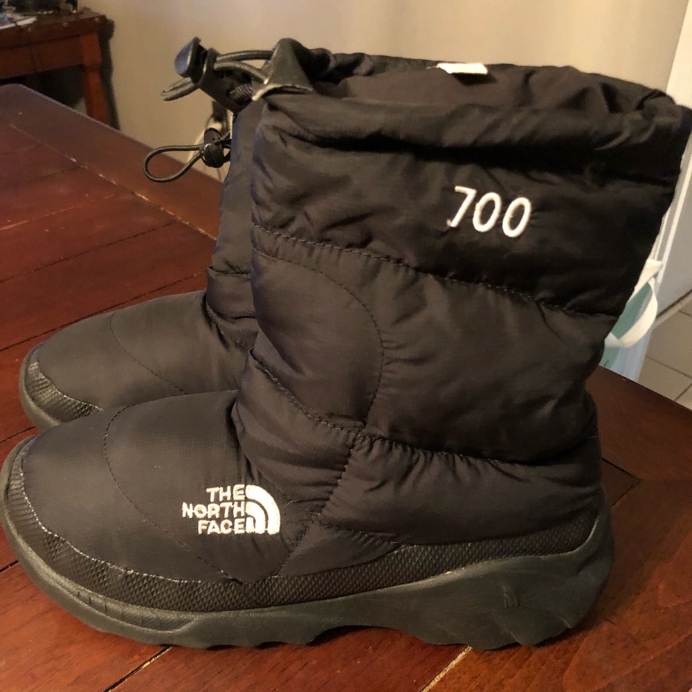 Women’s North Face Winter Boots Size 7